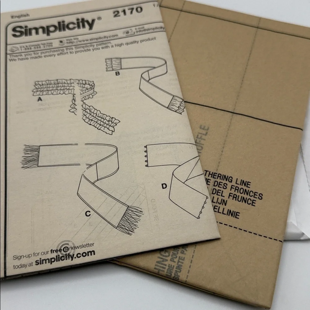 Lot of 2 Simplicity Scarf Patterns #1790 & #2170 Uncut